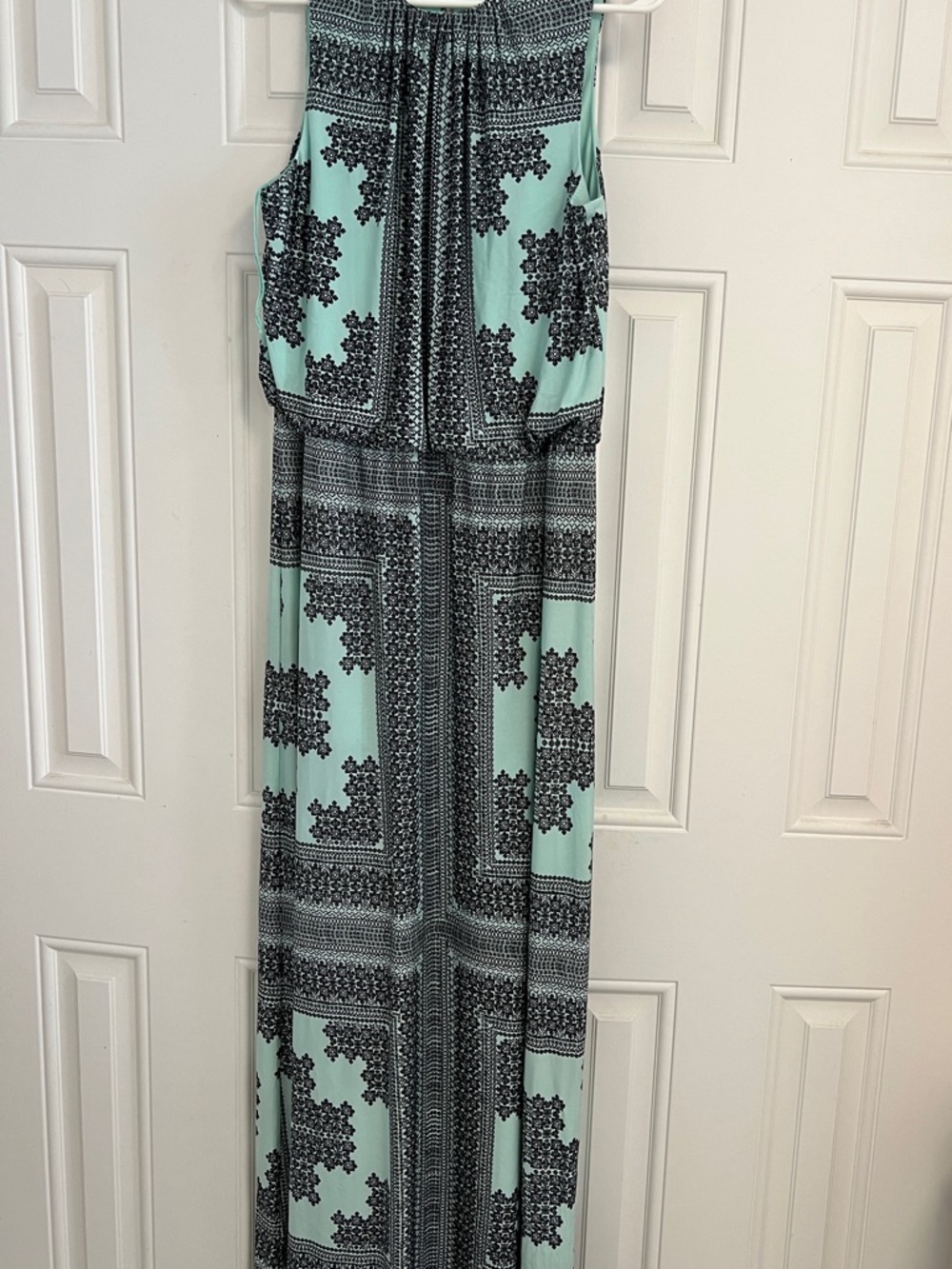 London Times Sleeveless Mint and Black Printed Maxi Dress